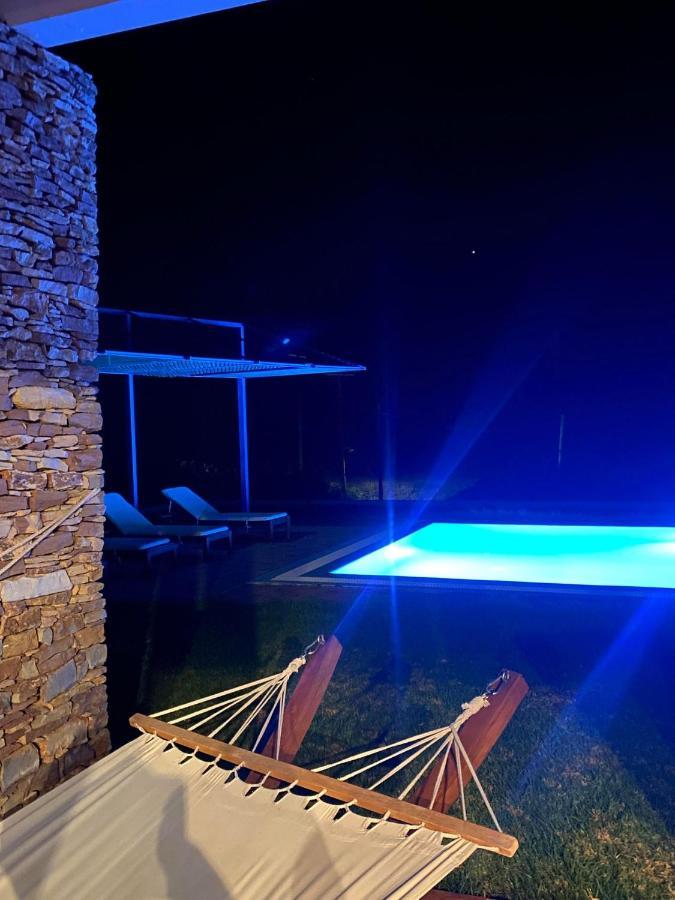 Cristelia Seafront & Pool Villa Лакханія Екстер'єр фото