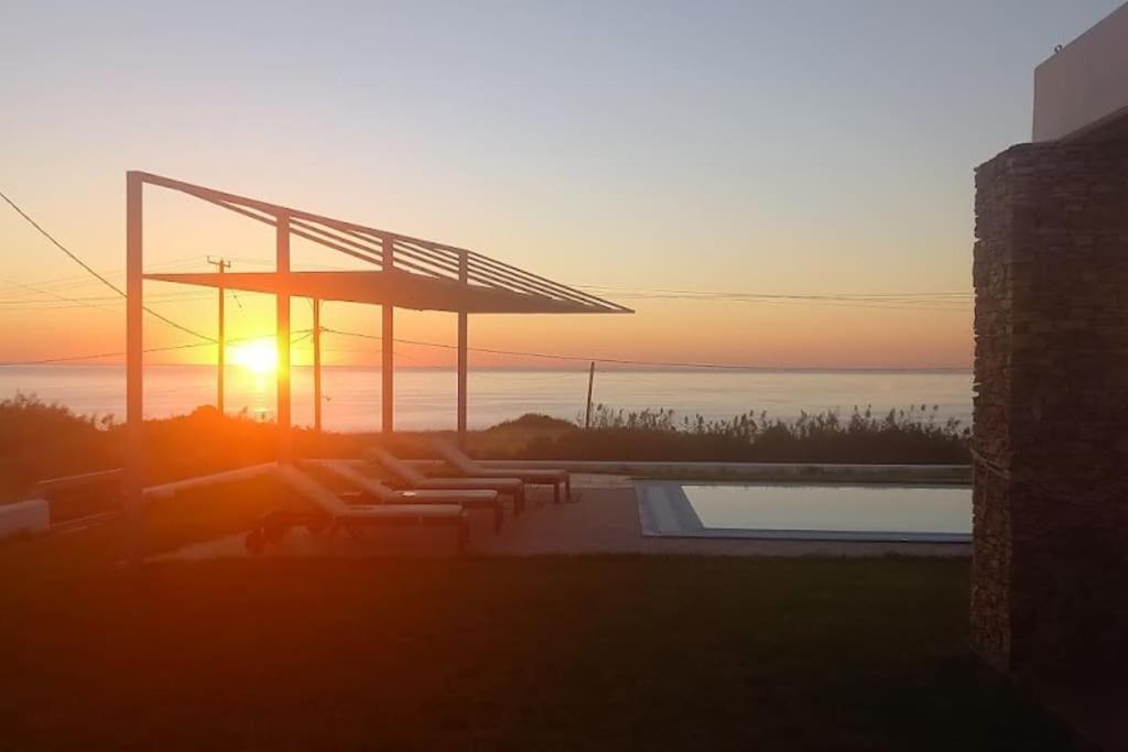Cristelia Seafront & Pool Villa Лакханія Екстер'єр фото