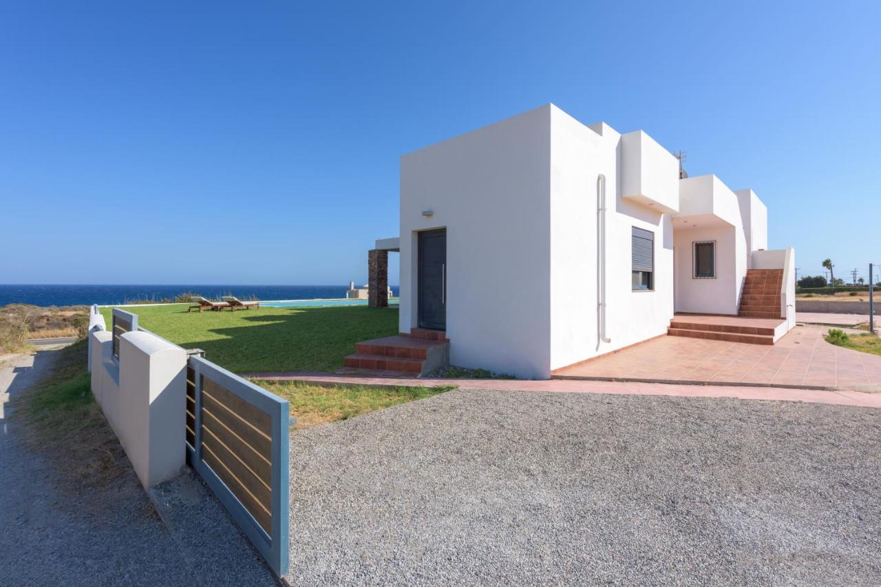 Cristelia Seafront & Pool Villa Лакханія Екстер'єр фото
